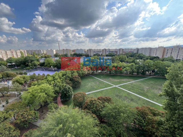 IV. Kerület (Újpest) - Újpest:  59 m²-es társasházi lakás   (75'000'000 ,- Ft)