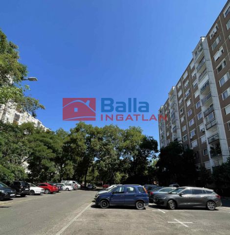 IV. Kerület (Újpest) - Újpest-központ környékén FELÚJÍTOTT ingatlan eladó!:  72 m²-es társasházi lakás   (76'900'000 ,- Ft)