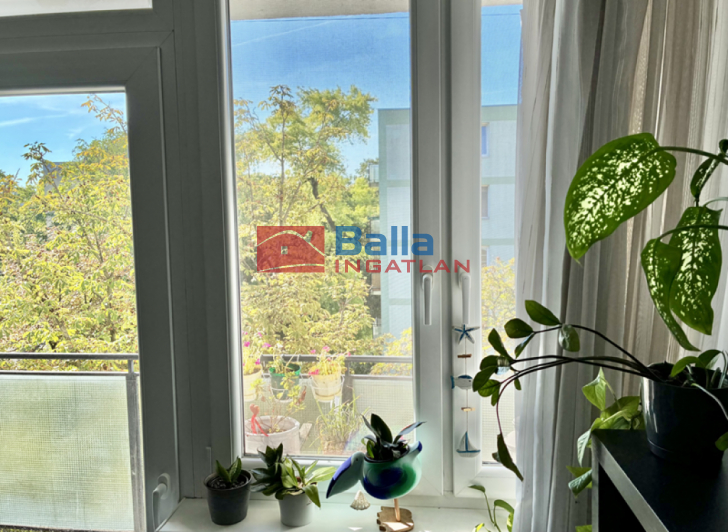 IX. Kerület (József Attila ltp.) - Börzsöny utca:  54 m&sup2;-es társasházi lakás   (78'900'000 ,- Ft)