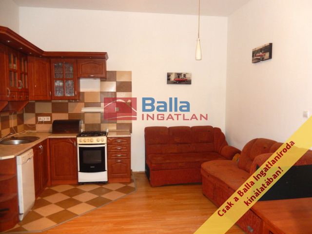 IX. Kerület (Középső Ferencváros (Rehabilitációs terület)) - Ipar utca:  74 m²-es társasházi lakás   (82'800'000 ,- Ft)