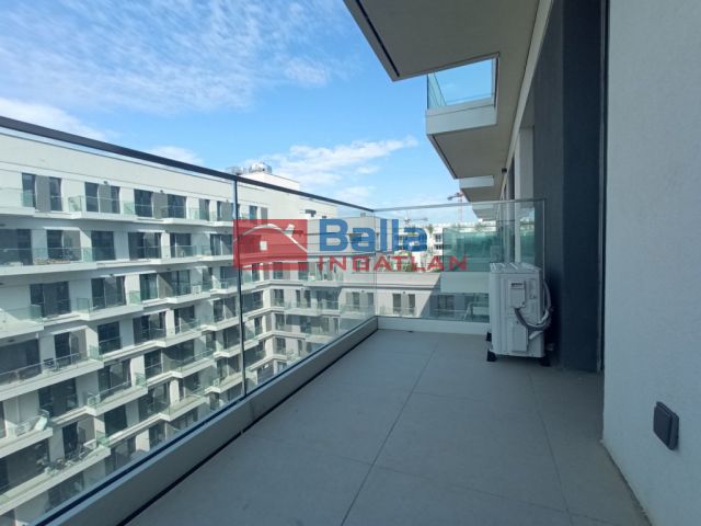 IX. Kerület (Középső Ferencváros (Rehabilitációs terület)) - Vágóhíd utca:  52 m²-es társasházi lakás   (900 ,- Ft)