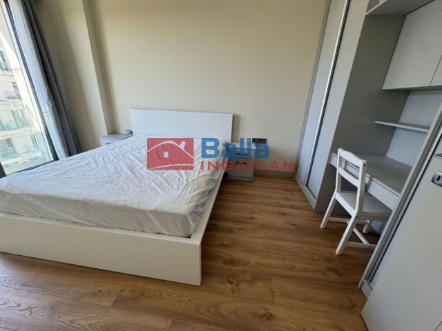 IX. Kerület (Középső Ferencváros (Rehabilitációs terület)) - Vágóhíd utca:  52 m²-es társasházi lakás   (900 ,- Ft)