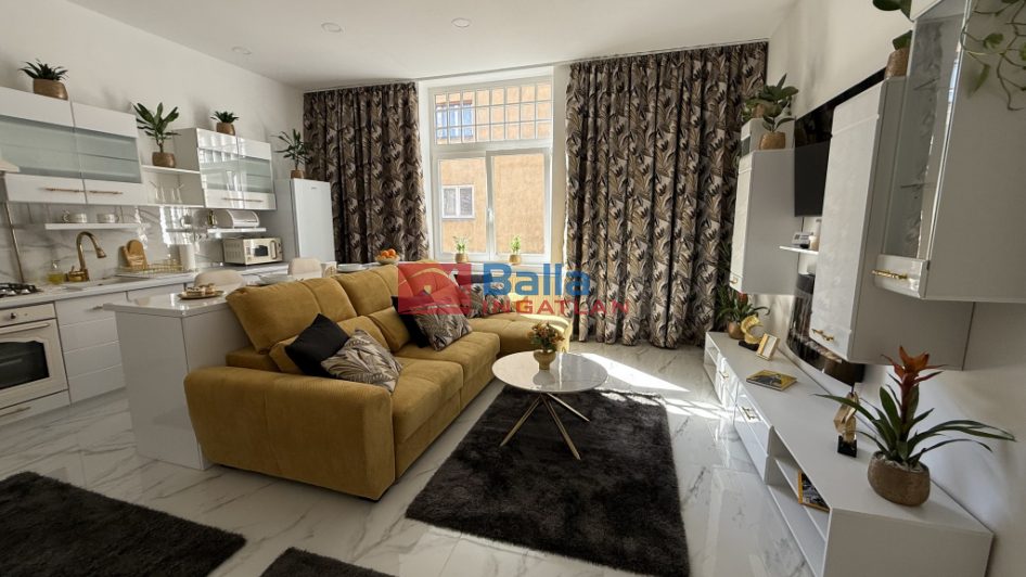 V. Kerület (Belváros) - Irányi utca:  49 m&sup2;-es társasházi lakás   (116'900'000 ,- Ft)