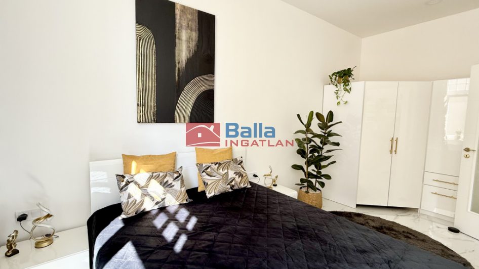 V. Kerület (Belváros) - Irányi utca:  49 m&sup2;-es társasházi lakás   (116'900'000 ,- Ft)