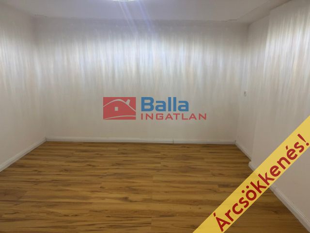 V. Kerület (Belváros) - Károly kert , Egyetem tér:  90 m²-es társasházi lakás   (89'200'000 ,- Ft)