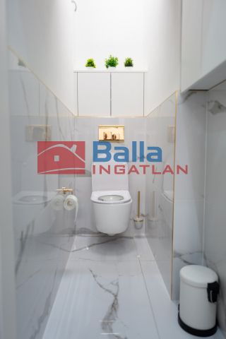 VI. Kerület (Diplomatanegyed) - Andrássy utca:  36 m²-es társasházi lakás   (84'990'000 ,- Ft)