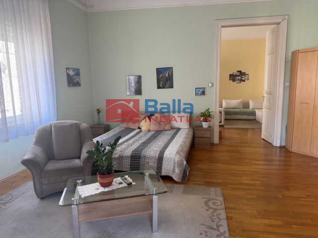 VI. Kerület (Nagykörúton belül) - Andrássy út közeli:  104 m²-es társasházi lakás   (109'900'000 ,- Ft)