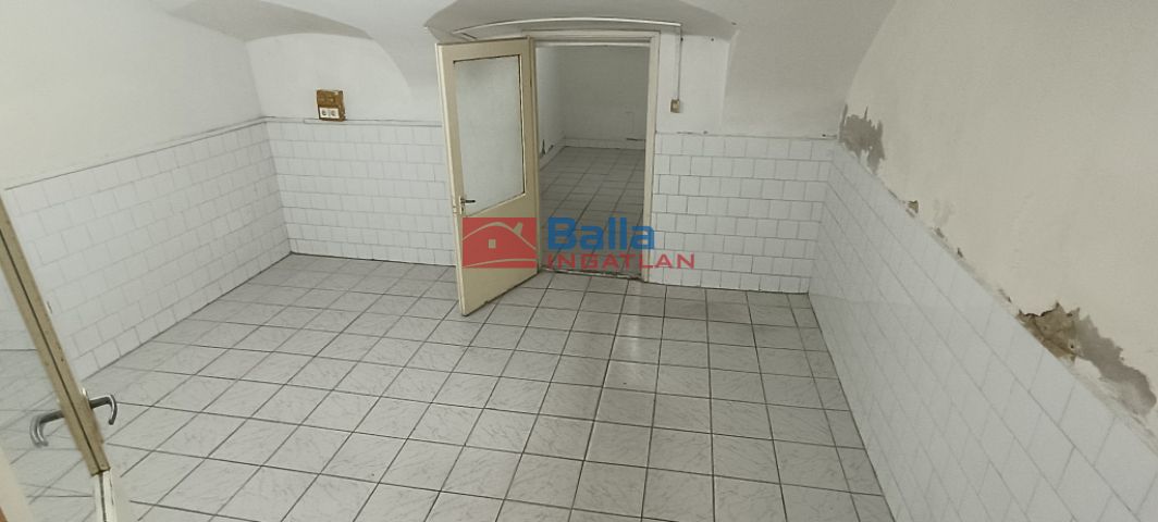 VI. Kerület (Nagykörúton kívül) - Szondi utca:  43 m²-es társasházi lakás