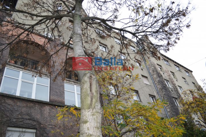 VI. Kerület (Terézváros) - Podmaniczky utca:  101 m²-es társasházi lakás   (124'900'000 ,- Ft)