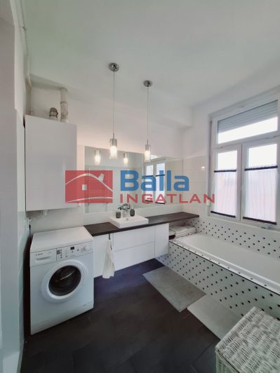 VI. Kerület (Terézváros) - Teréz körút:  61 m&sup2;-es társasházi lakás   (350'000 ,- Ft)