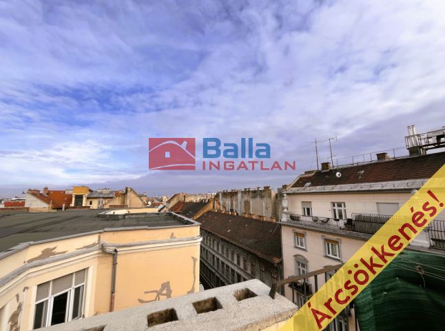 VII. Kerület (Belső-Erzsébetváros) - Deák tér mellett:  32 m²-es társasházi lakás   (240'000 ,- Ft)