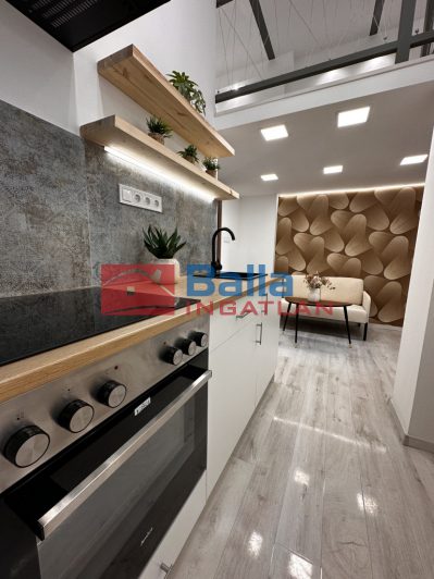 VII. Kerület (Középső-Erzsébetváros) - Nefelejcs utca környékén:  31 m&sup2;-es társasházi lakás   (43'800'000 ,- Ft)