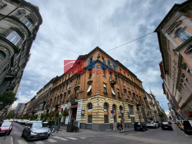 VII. Kerület (Nagykörúton belül) - Belső-Erzsébetváros:  75 m²-es társasházi lakás   (400'000 ,- Ft)
