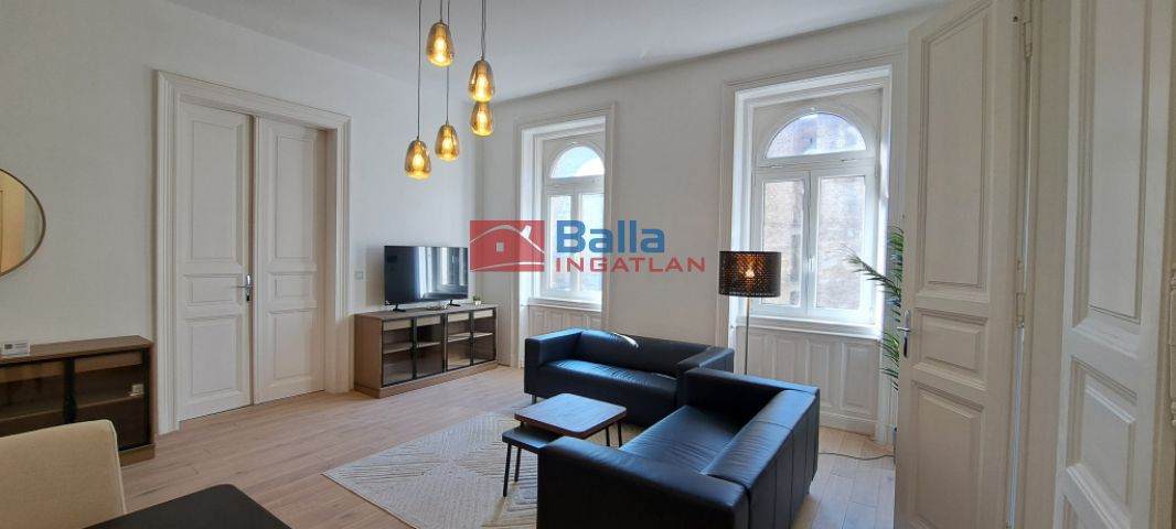 VII. Kerület (Nagykörúton belül) - Erzsébet körút:  86 m²-es társasházi lakás   (192'000'000 ,- Ft)