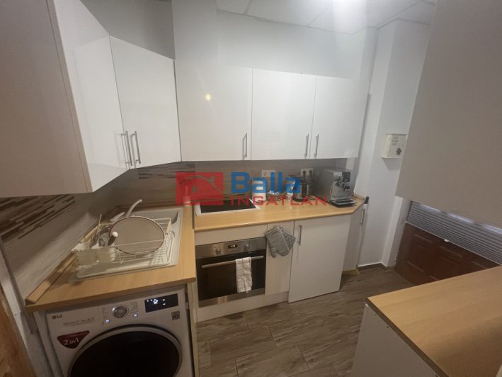 VIII. Kerület (Corvin negyed) - Baross utca:  30 m&sup2;-es társasházi lakás   (49'900'000 ,- Ft)