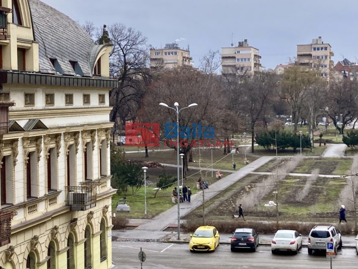 VIII. Kerület (II. János Pál pápa tér és környéke) - Kenyérmező utca:  57 m&sup2;-es társasházi lakás   (78'400'000 ,- Ft)