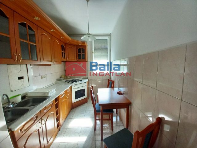 X. Kerület (Kőbánya kertváros) - Szentimrey utca:  48 m²-es társasházi lakás   (190'000 ,- Ft)