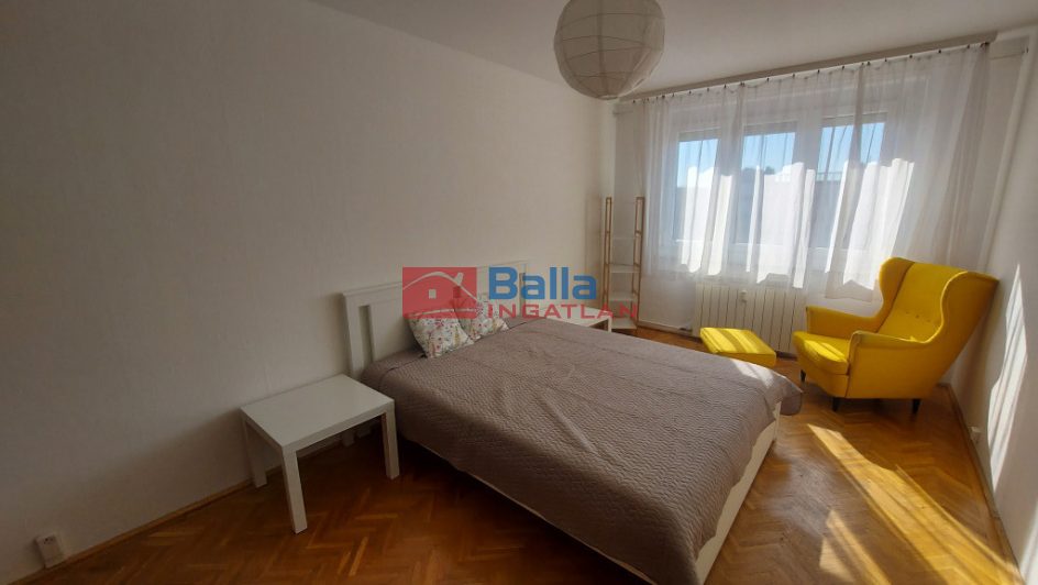 XI. Kerület (Kelenföld) - Albert  utca közelében út:  50 m&sup2;-es társasházi lakás   (71'000'000 ,- Ft)