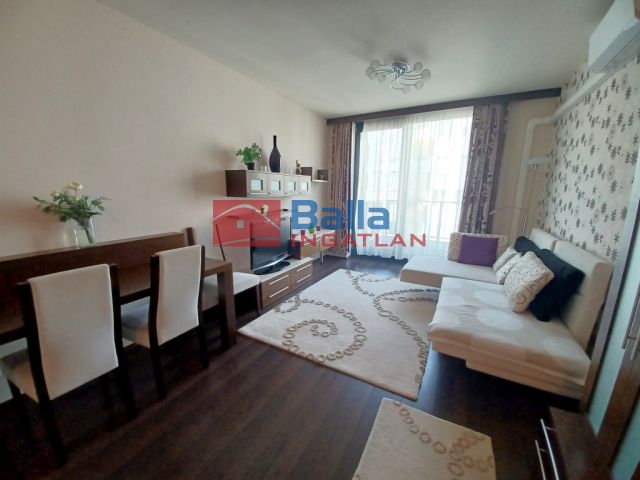XI. Kerület (Kelenföld) - Allee és Móricz Zsigmond körtérnél, Váli utca:  48 m²-es társasházi lakás   (350'000 ,- Ft)