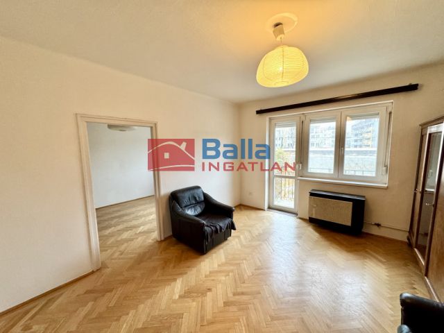 XI. Kerület (Kelenföld) - Tornavár utca:  52 m²-es társasházi lakás   (77'900'000 ,- Ft)