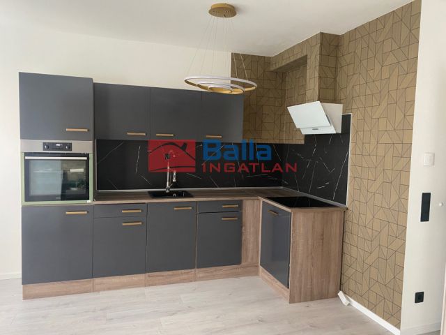 XIII. Kerület (Angyalföld – Lőportárdűlő) - Kassák Residence:  51 m&sup2;-es társasházi lakás   (124'000'000 ,- Ft)