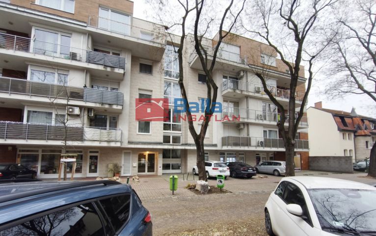 XIII. Kerület (Angyalföld) - Tatai u. környéke:  69 m&sup2;-es társasházi lakás   (128'000'000 ,- Ft)