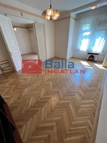 XIII. Kerület (Lőportár dűlő) - Lehel utca:  77 m²-es társasházi lakás   (270'000 ,- Ft)