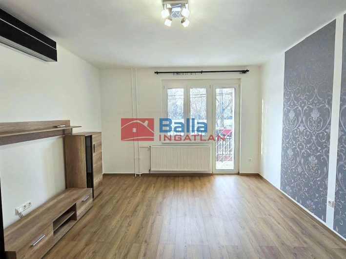 XIV. Kerület (Alsórákos) - Gvadányi utca:  50 m&sup2;-es társasházi lakás   (240'000 ,- Ft)