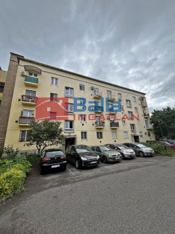 XIV. Kerület (Budapest) - Bánki Donát utca:  38 m²-es társasházi lakás   (180'000 ,- Ft)