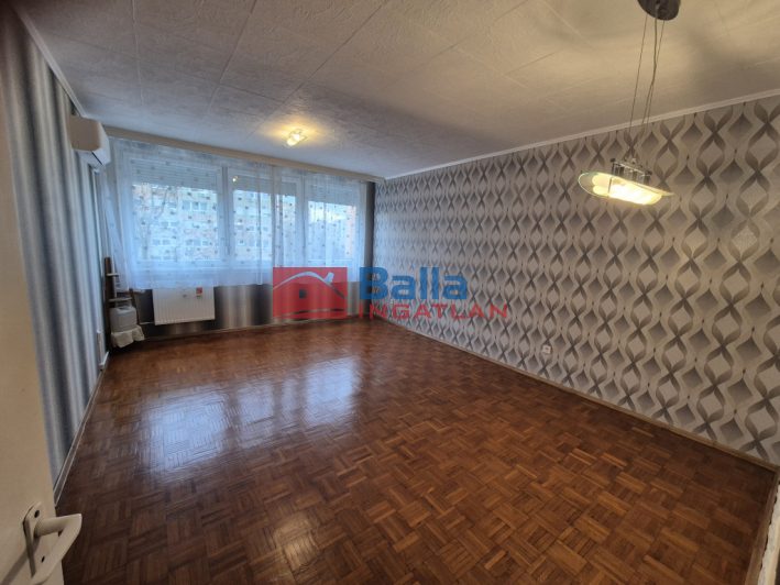 XIV. Kerület (Füredi lakótelep) - Gvadányi utca:  46 m&sup2;-es társasházi lakás   (61'800'000 ,- Ft)