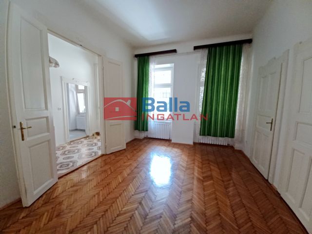 XIV. Kerület (Istvánmező) - Ilka utca:  104 m²-es társasházi lakás   (125'900'000 ,- Ft)
