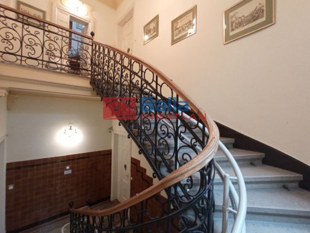 XIV. Kerület (Istvánmező) - Izsó utca:  110 m²-es társasházi lakás   (660 ,- Ft)