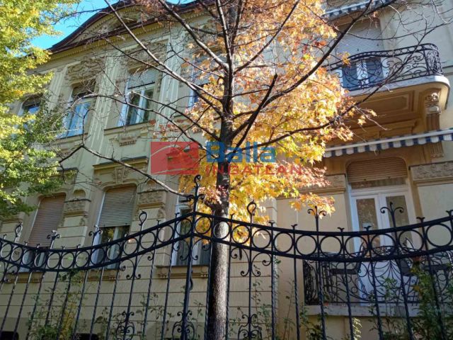 XIV. Kerület (Istvánmező) - Izsó utca:  110 m²-es társasházi lakás   (660 ,- Ft)