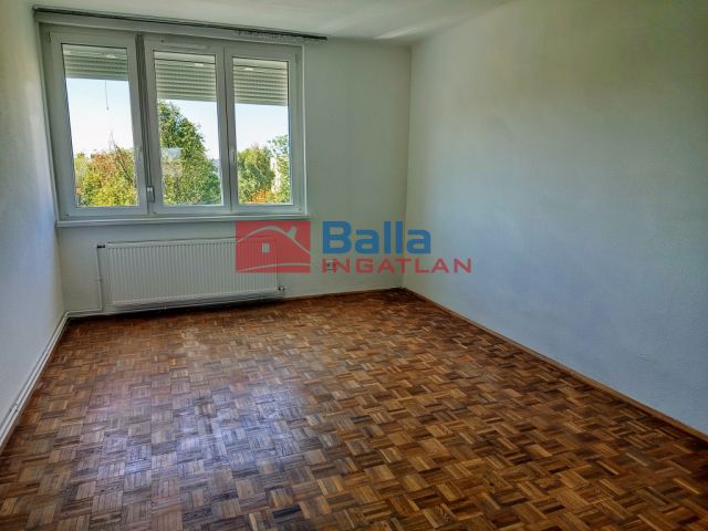 XIV. Kerület (Nagyzugló) - Nagy Lajos király útja:  55 m²-es társasházi lakás   (66'900'000 ,- Ft)