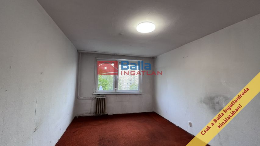 XIX. Kerület (Lakótelep) - Zrínyi utca:  59 m²-es társasházi lakás   (64'900'000 ,- Ft)