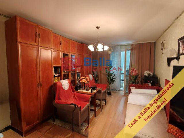 XV. Kerület (Újpalota) - Erdőkerülő utca:  55 m²-es társasházi lakás   (59'990'000 ,- Ft)