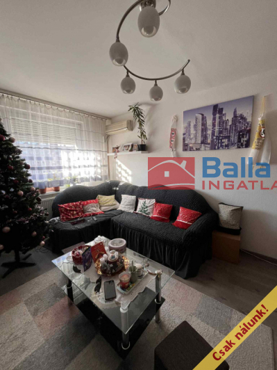 XV. Kerület (Újpalota) - Zsókavár utca:  47 m&sup2;-es társasházi lakás   (64'000'000 ,- Ft)