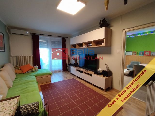 XVII. Kerület (Rákoskeresztúr) - Újlak utca:  74 m²-es társasházi lakás   (67'000'000 ,- Ft)