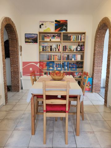 XVIII. Kerület (Gloriett-lakótelep) - Tövishát utca:  74 m²-es társasházi lakás   (75'900'000 ,- Ft)