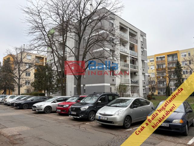 XVIII. Kerület (Szent Lőrinc-telep (KISZ-lakótelep)) - Hosszúház utca:  53 m&sup2;-es társasházi lakás   (61'900'000 ,- Ft)