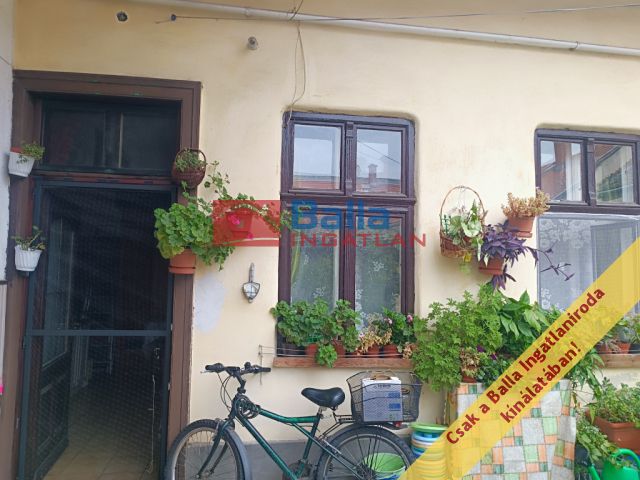 XX. Kerület (Központ) - Bem utca:  30 m²-es társasházi lakás   (26'900'000 ,- Ft)