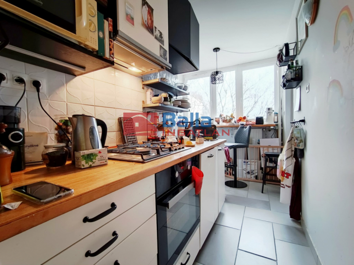 XX. Kerület (Vécsey/Eperjes u-i lakótelep) - Csendes környéken:  56 m&sup2;-es társasházi lakás   (65'000'000 ,- Ft)