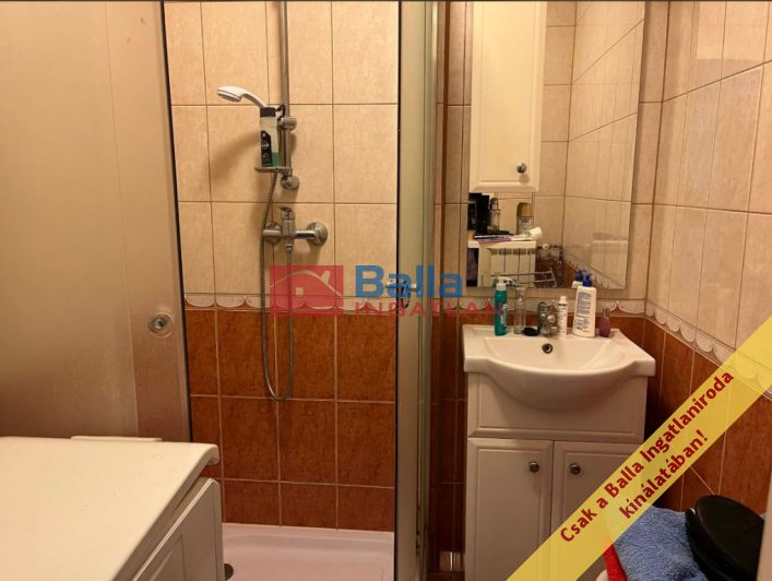 XXI. Kerület (Szabótelep) - Zsák Hugó utca:  61 m&sup2;-es társasházi lakás   (72'000'000 ,- Ft)