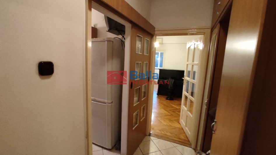 Dunaújváros - Gagarin tér:  51 m&sup2;-es társasházi lakás   (36'500'000 ,- Ft)