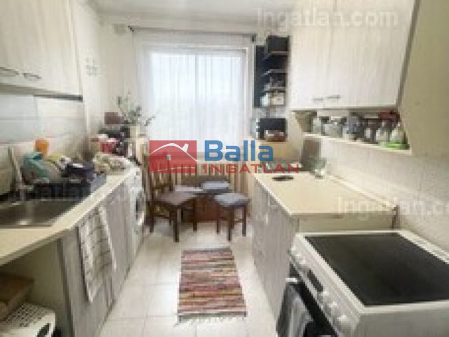 Dunaújváros - Vörösmarty utca:  51 m²-es társasházi lakás   (24'700'000 ,- Ft)