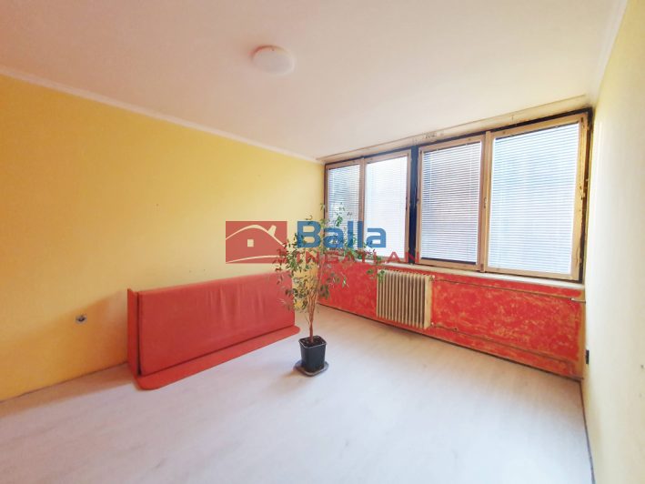 Gödöllő - Belváros:  71 m&sup2;-es társasházi lakás   (65'000'000 ,- Ft)