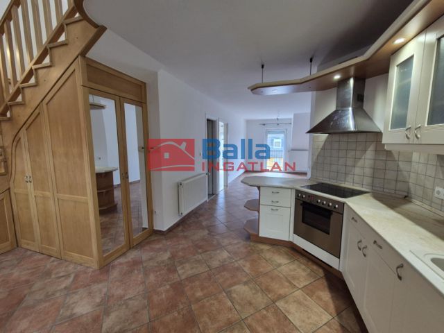 Keszthely - Mátyás Király utca:  93 m²-es társasházi lakás   (69'600'000 ,- Ft)