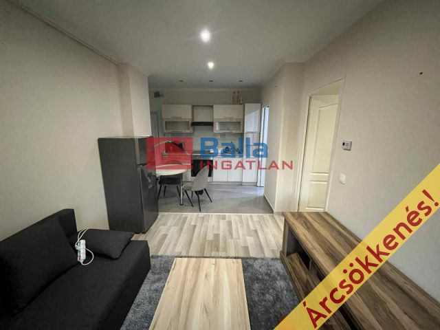 Nyíregyháza - Kossuth utca:  42 m²-es társasházi lakás   (137'000 ,- Ft)