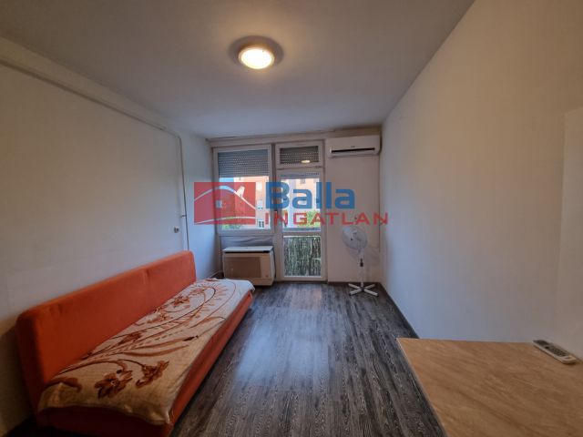 Nyíregyháza - Vasvári Pál utca:  21 m²-es társasházi lakás   (85'000 ,- Ft)