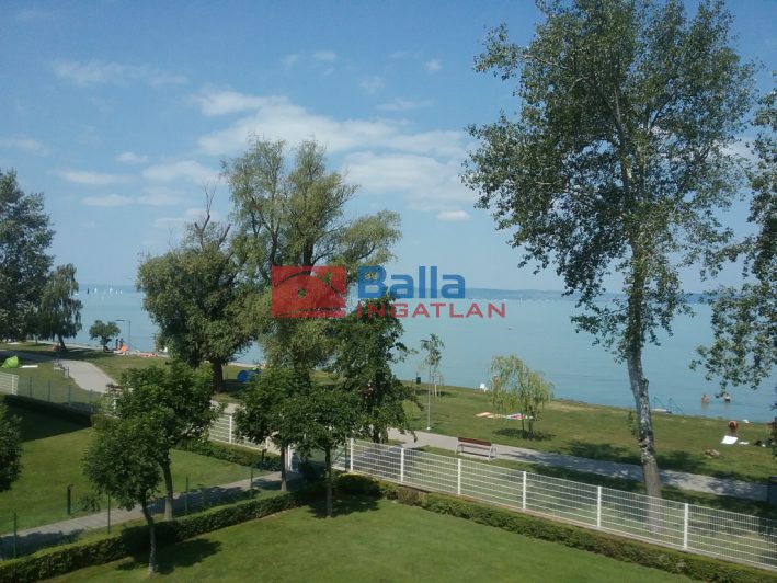 Siófok - ARANYPART:  46 m&sup2;-es társasházi lakás   (99'000'000 ,- Ft)